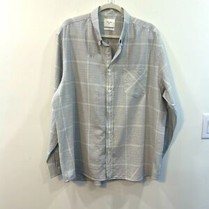 Billy Reid l\s button down shirt. White % black plaid 99% cotton 1% elastane
